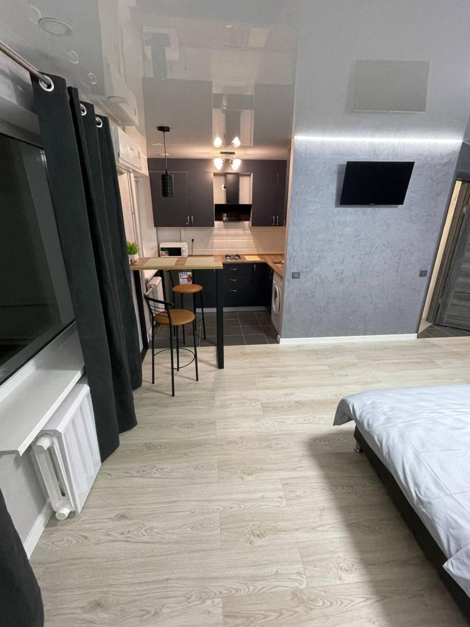 Apartcenter Вип Апартаменты В Центре Города На Гагарина Kryvyi Rih Exterior photo