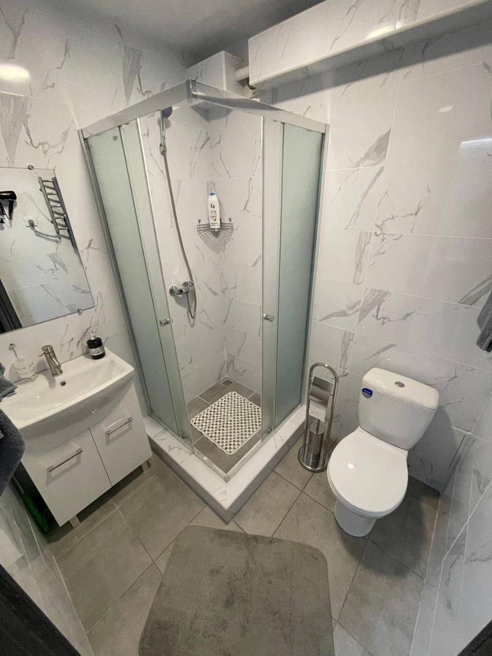 Apartcenter Вип Апартаменты В Центре Города На Гагарина Kryvyi Rih Exterior photo