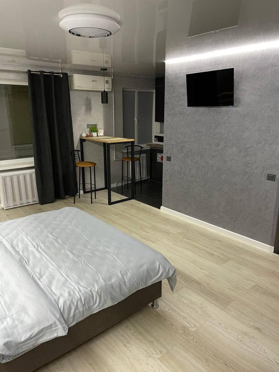 Apartcenter Вип Апартаменты В Центре Города На Гагарина Kryvyi Rih Exterior photo